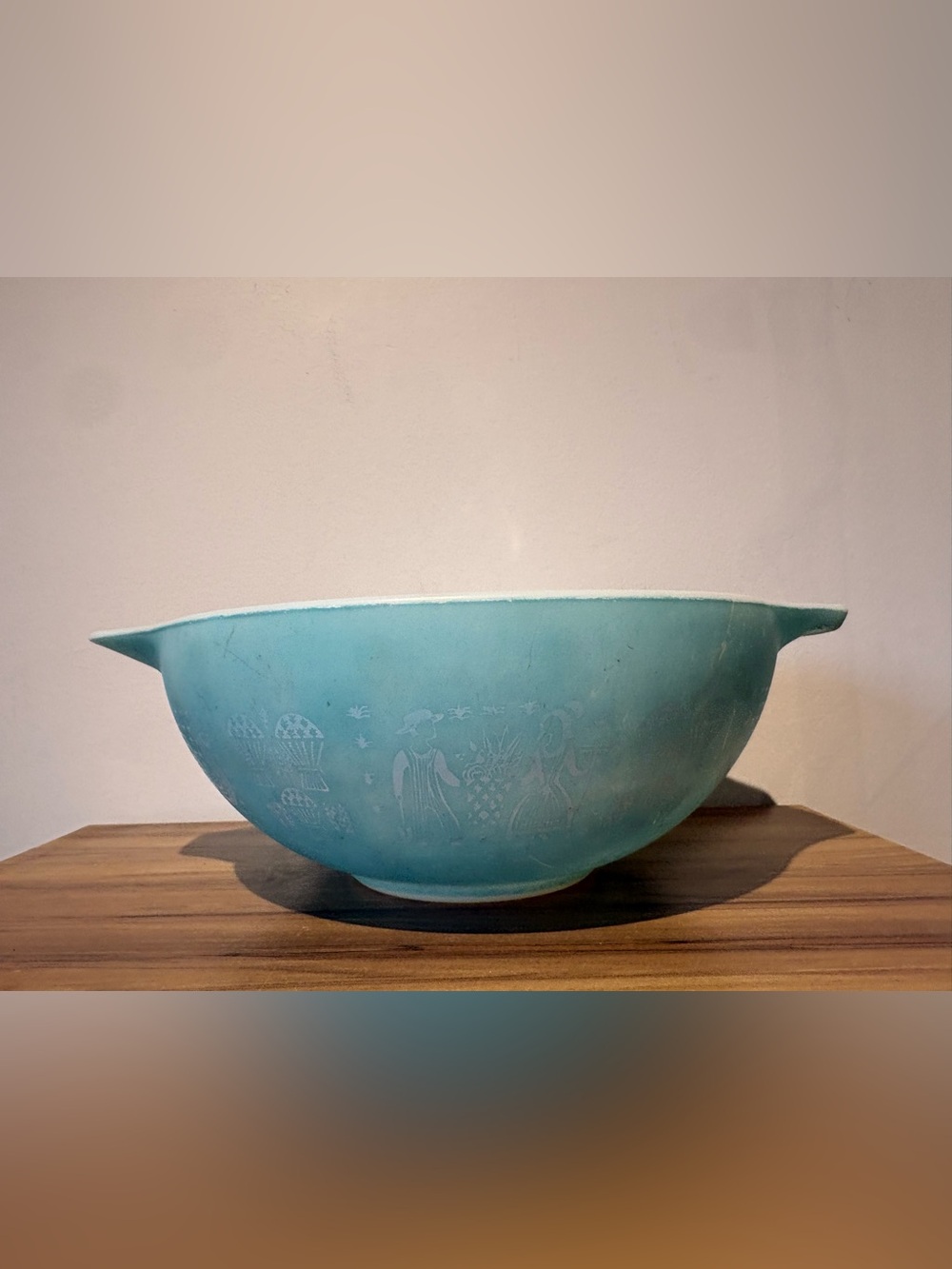 Pyrex Cinderella Turquoise Ceramic Mixing Bowl with Etched Motif